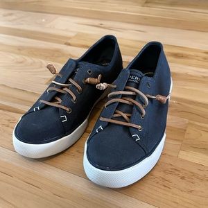 Sperry shoes. Women’s. Blue. Size 9